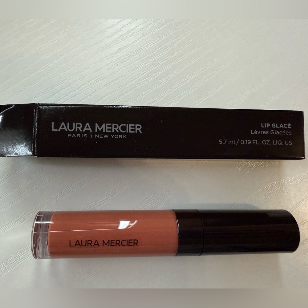Laura Mercier Lip Glacé shade Creme Caramel